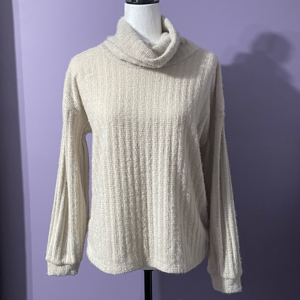 Como Blu Cream Cowl Neck Sweater Size M